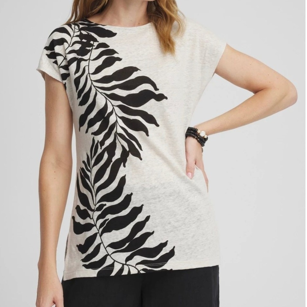 Chico's Linen Top Beige Black Leaf Print Short Sleeve Sz 0/S Neutral‎ Tropical